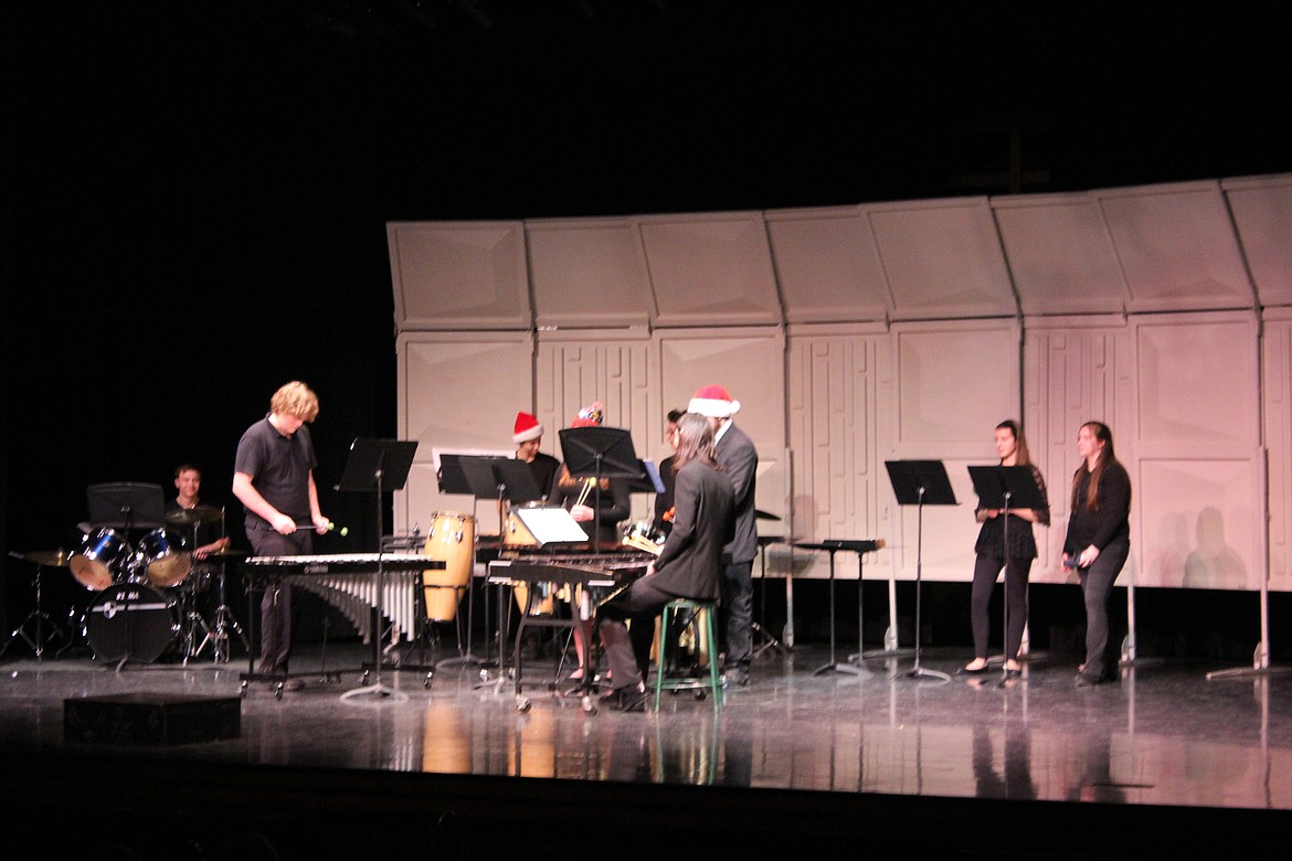 Photo by Tanna Yeoumans
Bonners Ferry musical students came together to bring holiday cheer to the audience.