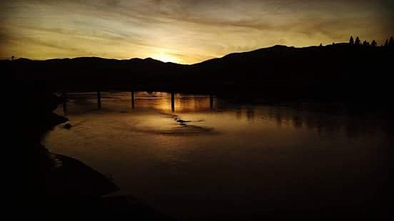 Photo by Carla Clark
Sunset over the Kootenai River.