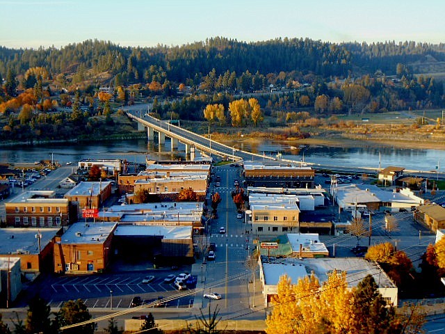 Photo by Than Widner
Bonners Ferry dressed in brilliant fall colors.