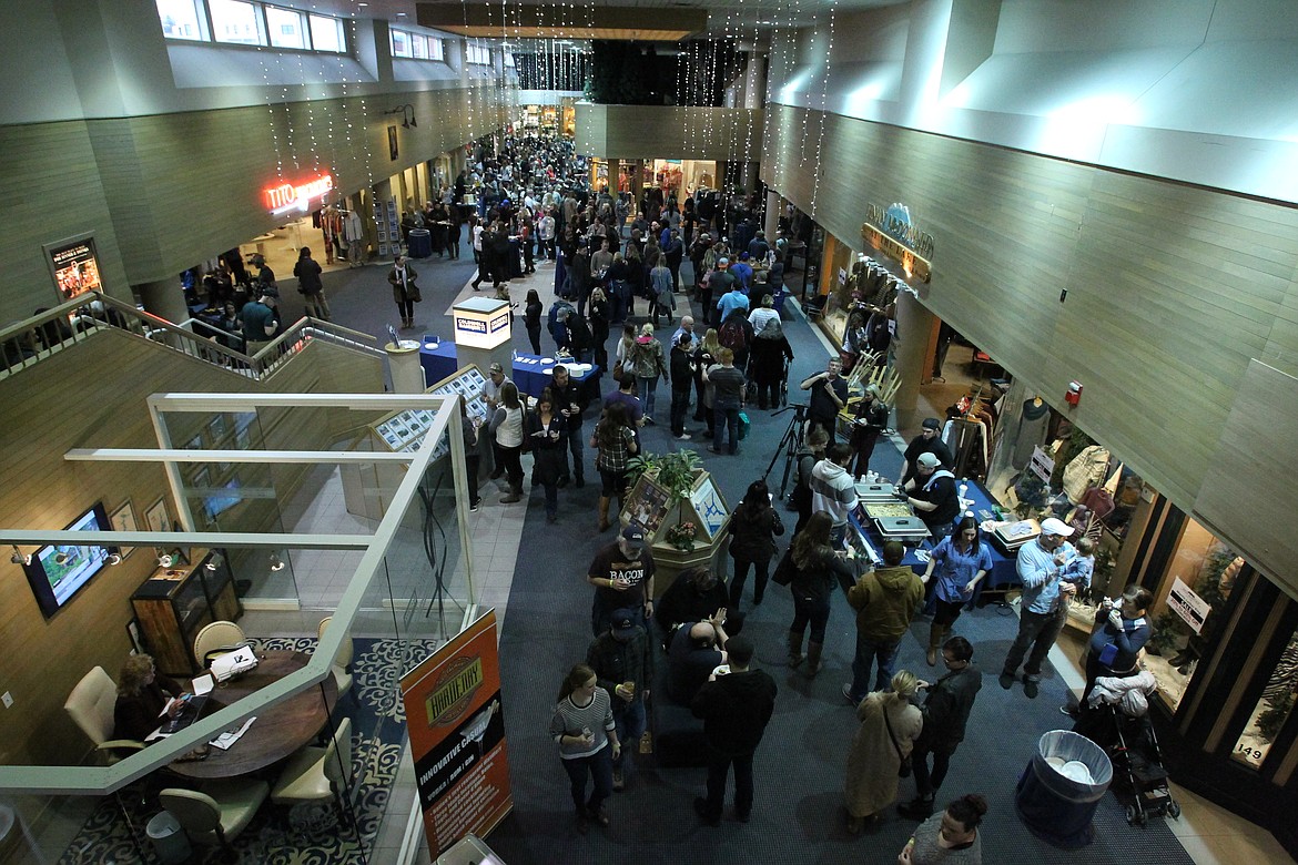 More than 1,500 people wandered through The Resort Plaza Shops on Saturday, where more than a dozen food vendors and several breweries offered a variety of cheesy food and brisk brews during the first Macaroni and Cheese Festival. Dishes included macaroni and cheese balls, seafood macaroni and other zesty twists on the old favorite. (DEVIN WEEKS/Press)