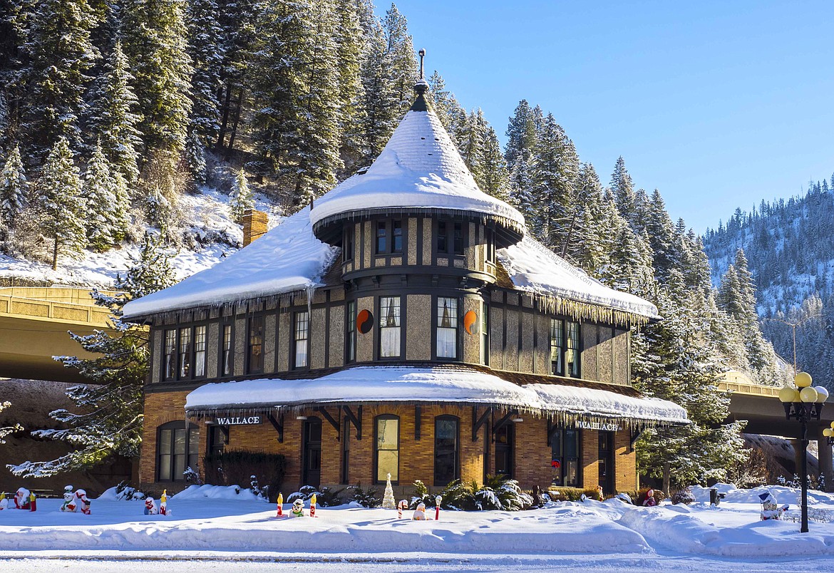 Photo courtesy of Wallace Chamber/Localfreshies.com
The Northern Pacific Railroad Depot was recently awarded a grant to help them fund new lighting for the outside of the historic building.