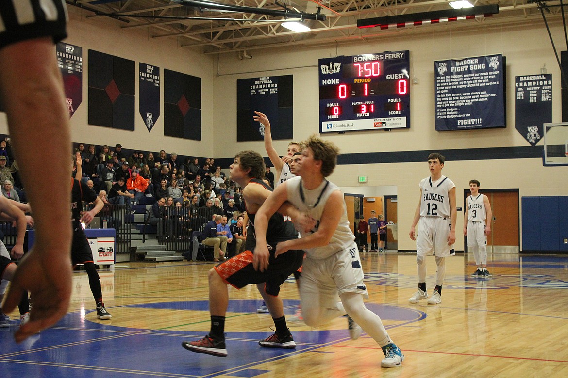 Photo by Tanna Yeoumans
The boys played strong in the first quarter.