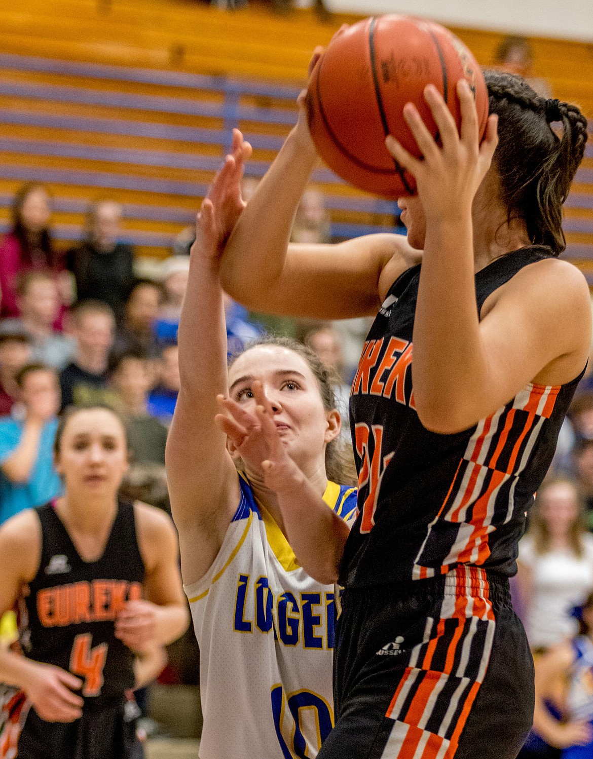 Libby&#146;s Emma Gruber pressures Eureka&#146;s Cassie Hammack under the basket in the Lady Loggers&#146; come-from-behind win Tuesday.