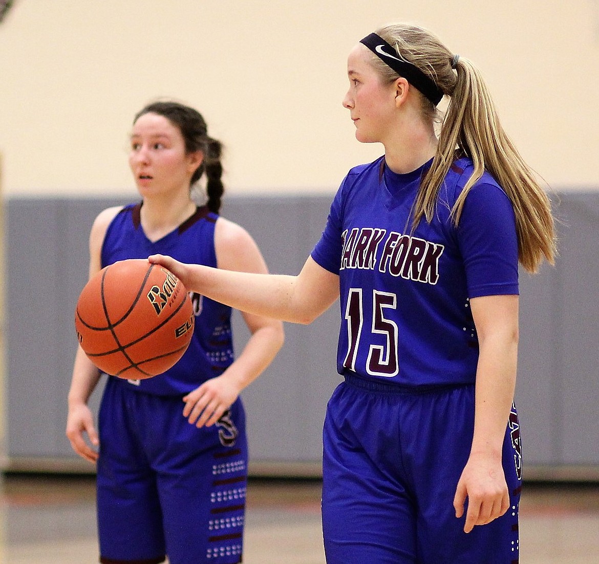 During the Clark Fork Mountain Cats matchup against Victor on Jan. 5, both seniors Madison Lommen (left) and Hailey Kelly (right) were team high scorers with 12 points each. Cats won 63-15 in Victor. (Kathleen Woodford/Mineral Independent)