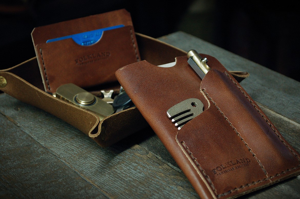 Leather items in the &#147;everyday carry goods&#148; collection by Folkland.