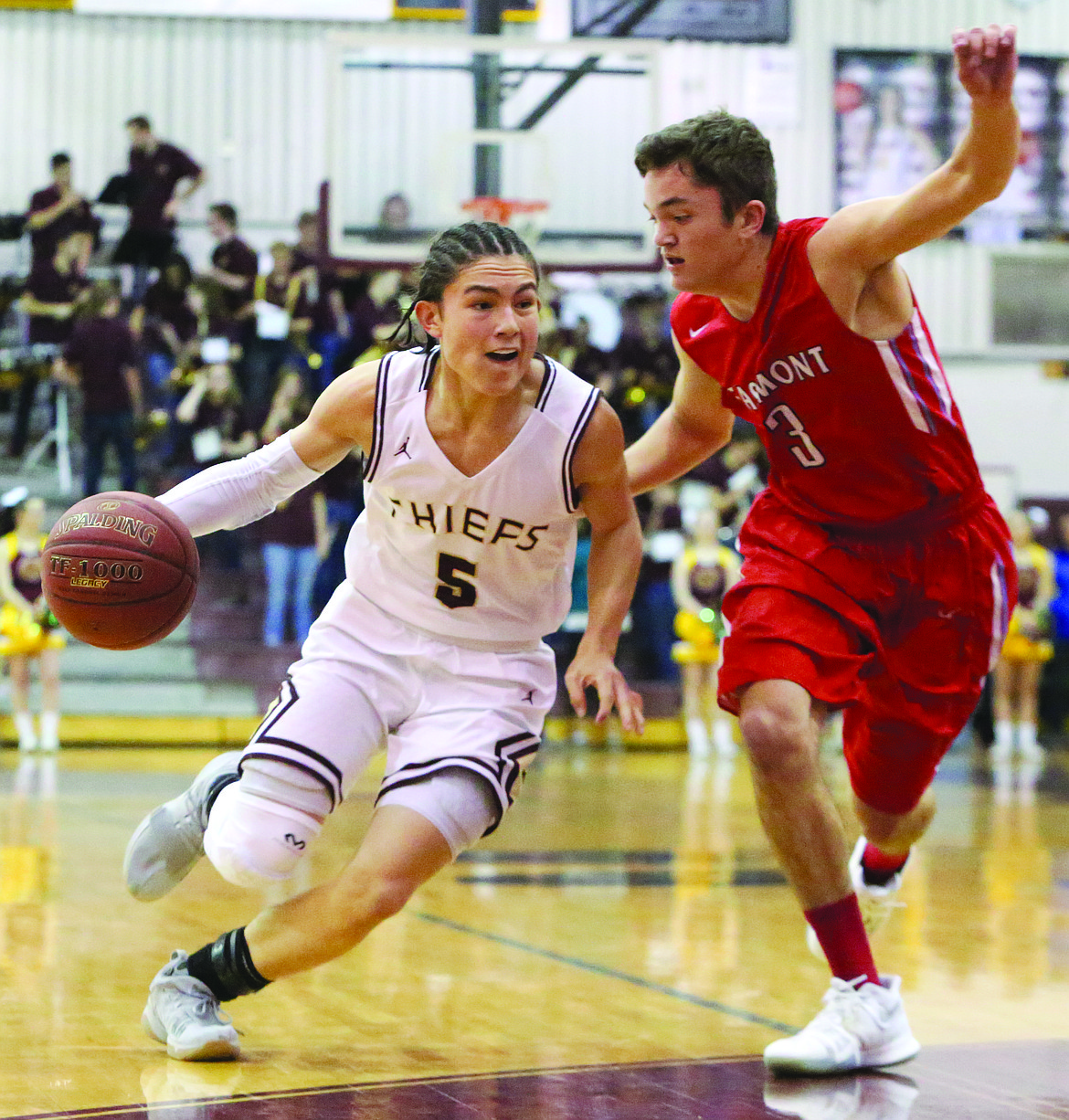 Connor Vanderweyst/Columbia Basin Herald
Moses Lake point guard Cory Kunjara drives to the basket.