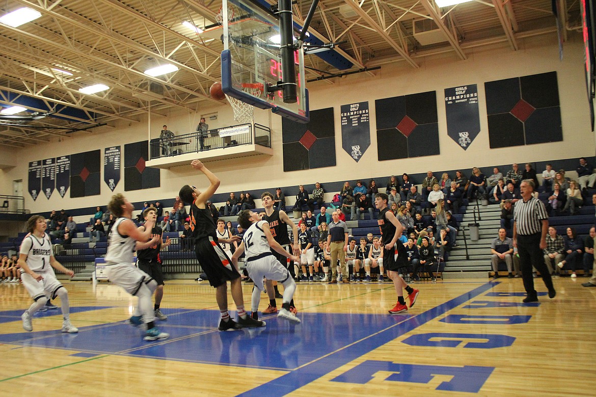 Photo by Tanna Yeoumans
The boys were quick on the rebounds.