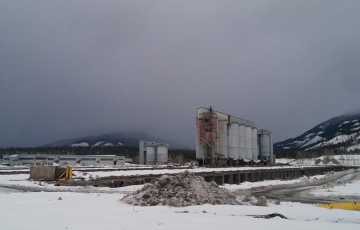The buildings are coming down quickly at the former CFAC plant. (Photo courtesy of Calbag Resources)