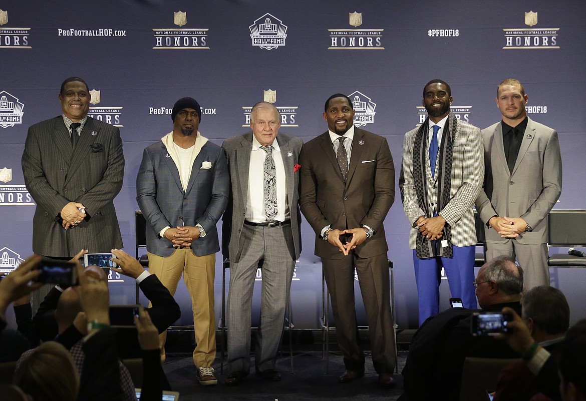 AJ MAST/Invision for NFL/Associated Press
The Pro Football Hall of Fame class of 2018, from left, Robert Brazile, Brian Dawkins, Jerry Kramer, Ray Lewis, Randy Moss, and Brian Urlacher at the Cyrus Northrop Memorial Auditorium on Saturday in Minneapolis. Not pictured are Hall of Fame inductees Terrell Owens and Bobby Beathard.