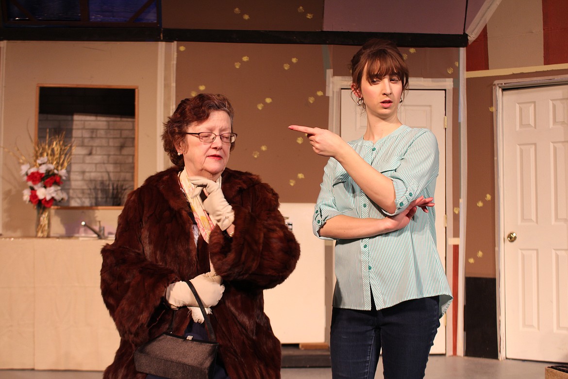 Cheryl Schweizer/Columbia Basin Herald
Corie (Emma Russell, right) makes a point to her mom (Cheri Barbre) in the Masquers production of &#145;Barefoot in the Park.&#146; The play opens Feb. 16.