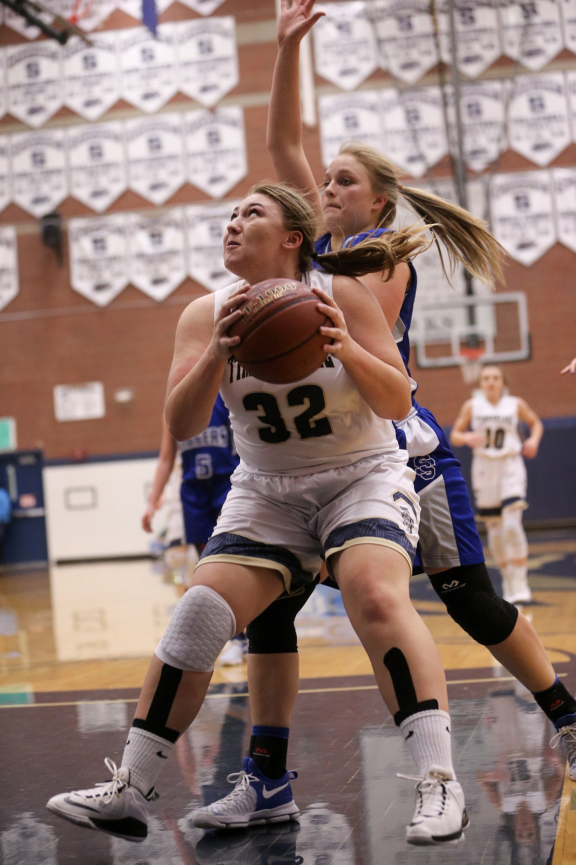 JASON DUCHOW PHOTOGRAPHY
Kaylee Jezek of Timberlake looks to score against Sugar-Salem in a state 3A semifinal Friday night at Skyview High in Nampa.