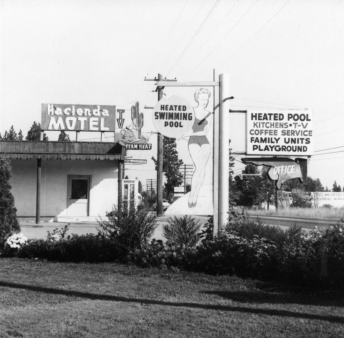 The Hacienda Motel, 1965