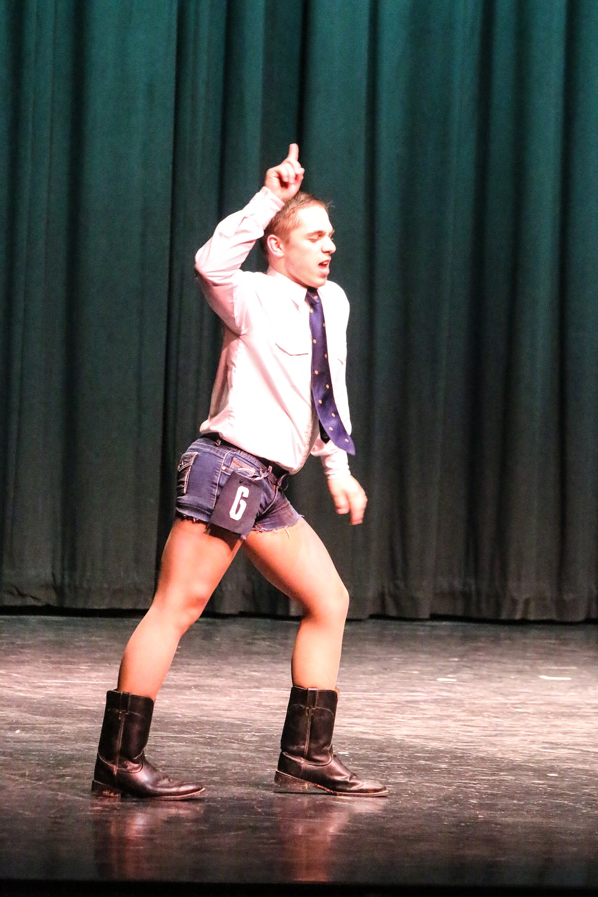 Photo by MANDI BATEMAN
Mr. BRFH winner, Jesse Sandelin lip synced to &#147;Don&#146;t Cha&#148; by the Pussycat Dolls.