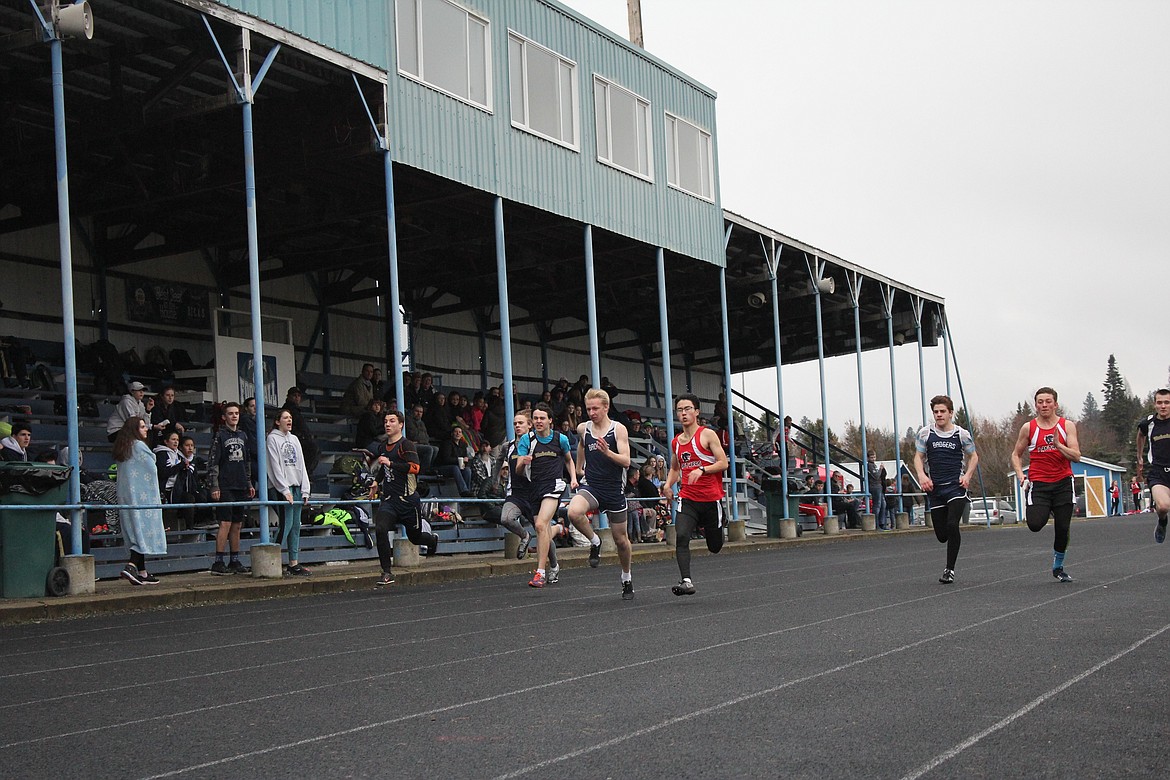 Photo by TANNA YEOUMANS
The Badgers raced against the other competetors during the track meet last week.