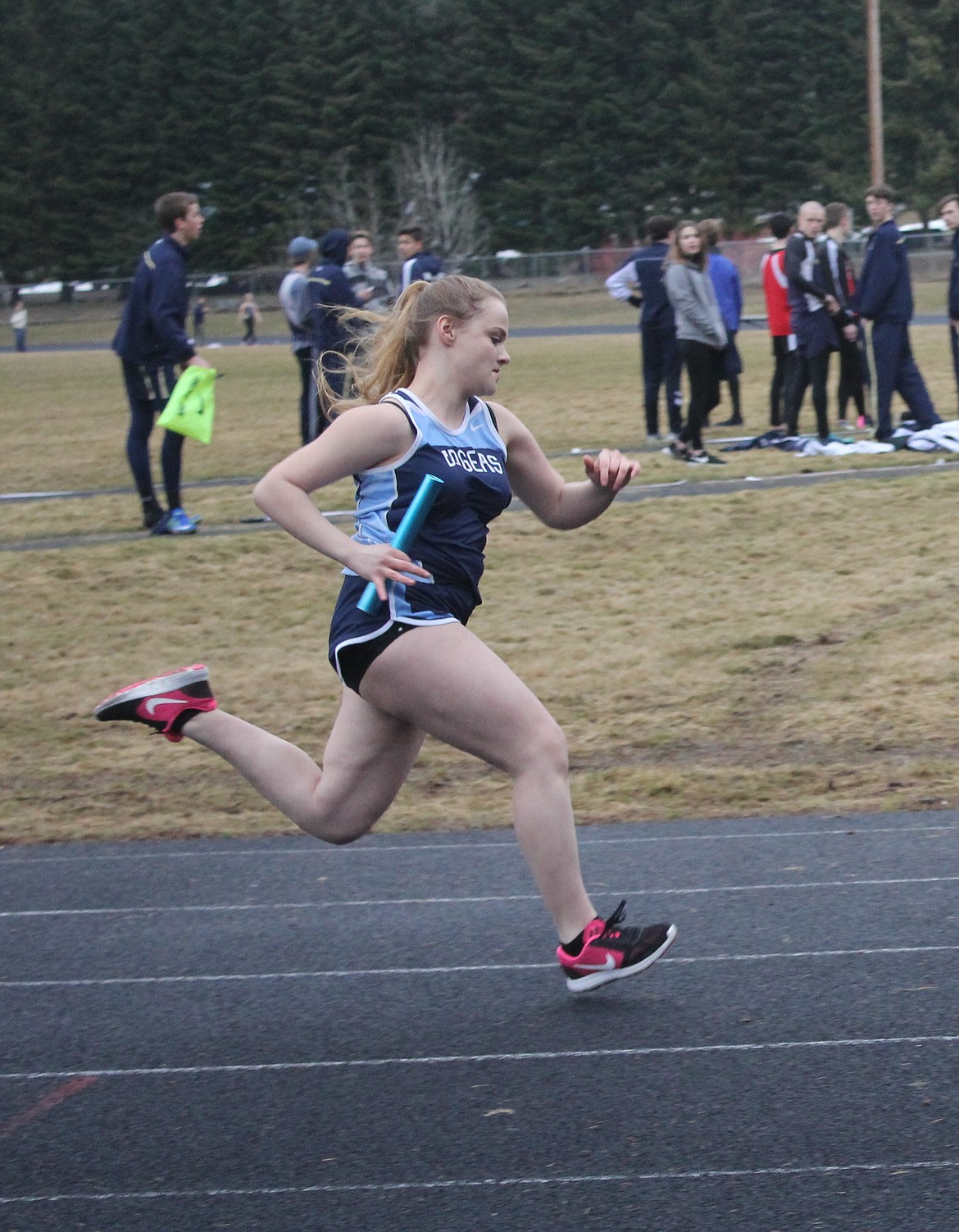 Photo by TANNA YEOUMANS
Sonja Andrejczak concentrated on her ultimate goal as she ran, which was to do her best at the meet.