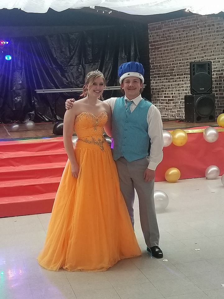 Jonna Warnken and Tucker McLees were crowned Prom Queen and King. (Photo courtesy of Nancy Warnken)