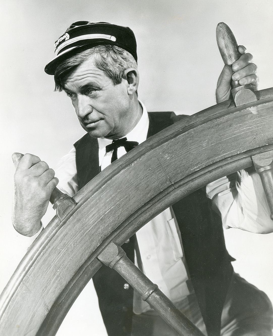 ONLINE STEAMBOAT MUSEUM
Will Rogers made seventy or more movies, both silent films and talkies, but is best remembered for his humor, wit and down-to-earth personality.