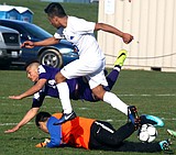 Connell handles wind, Warden in SCAC East soccer action