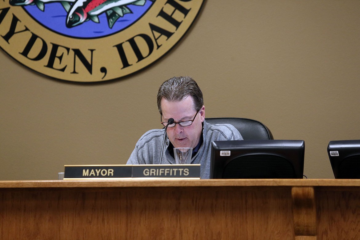 After lengthy discussions by members of the city council and city staff, Hayden Mayor Steve Griffitts broke a deadlock by voting to approve Keylock Storage&#146;s zone map amendment Tuesday night.