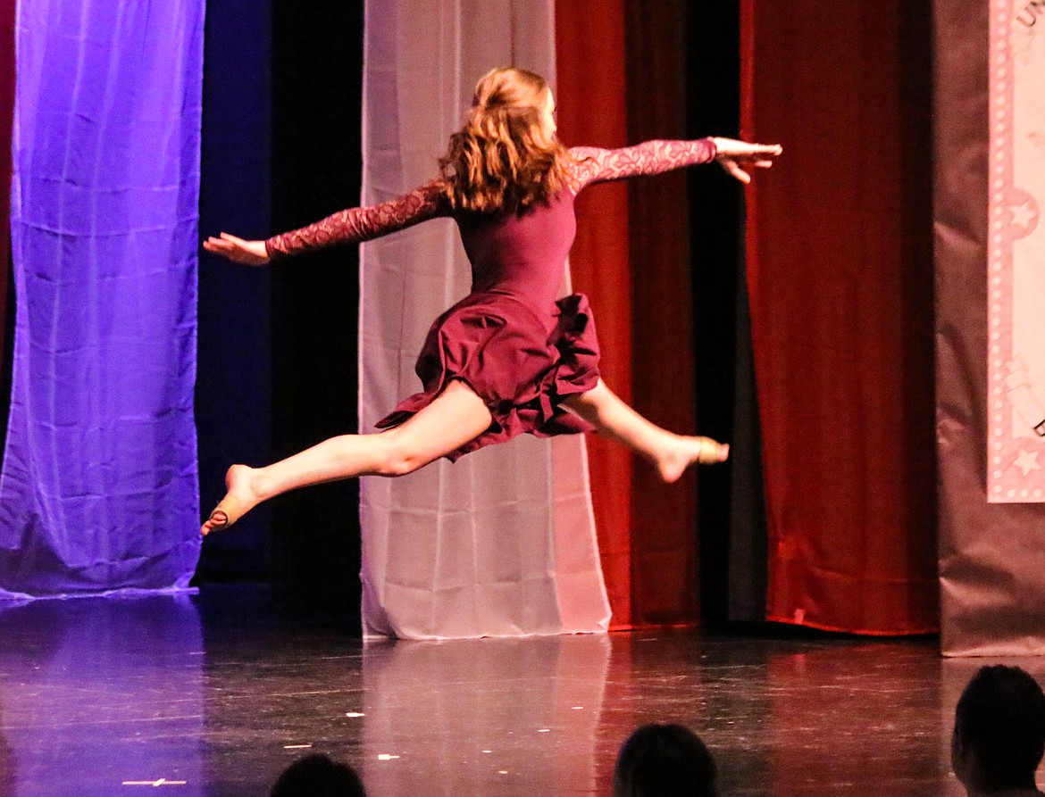 Photo by MANDI BATEMAN
Lindsey Christopherson performed a Contemporary Dance routine for her talent.