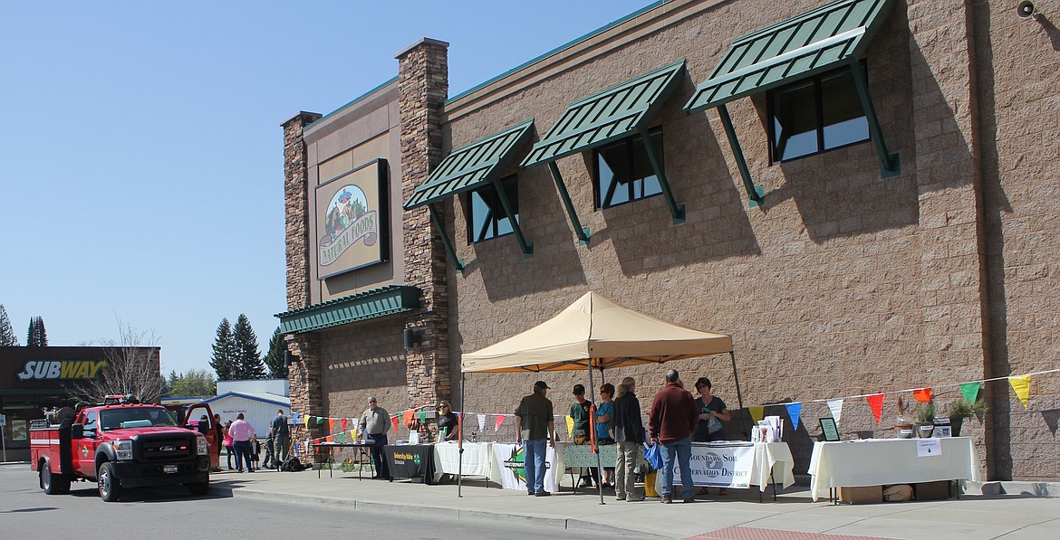 Photo by TANNA YEOUMANS
The booths at the Arbor Day celebration at Super 1 Foods brought educational fun to those that stopped by.