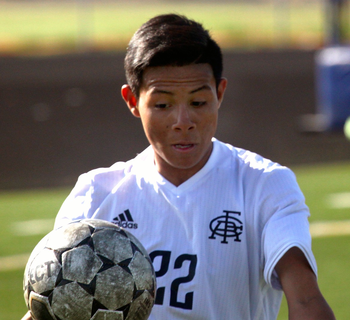 Rodney Harwood/Columbia Basin Herald
Royal freshman Lizandro Hernandez controls the ball on a throw-in during first-half action of Tuesday's first-round 1A state tournament match at David Nielsen Memorial Stadium.