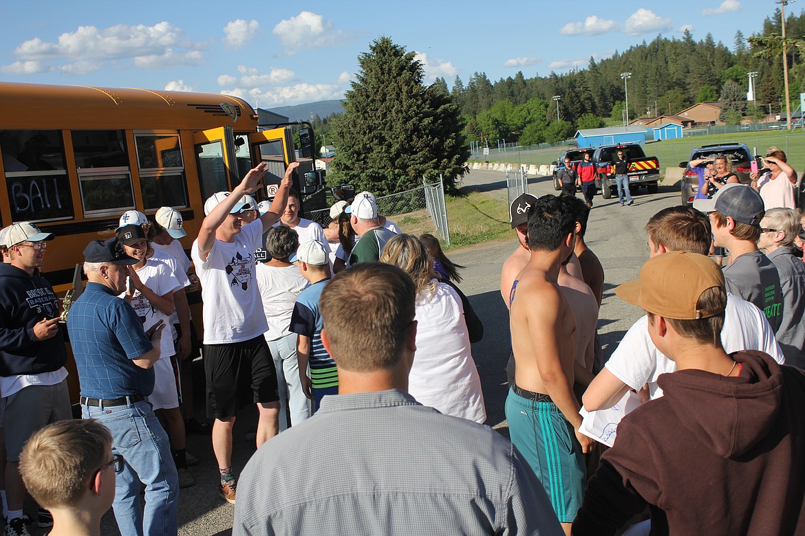 Photo by TANNA YEOUMANS
The Badger baseball team was greeted by family, friends, and community members who were there to show their support and pride.