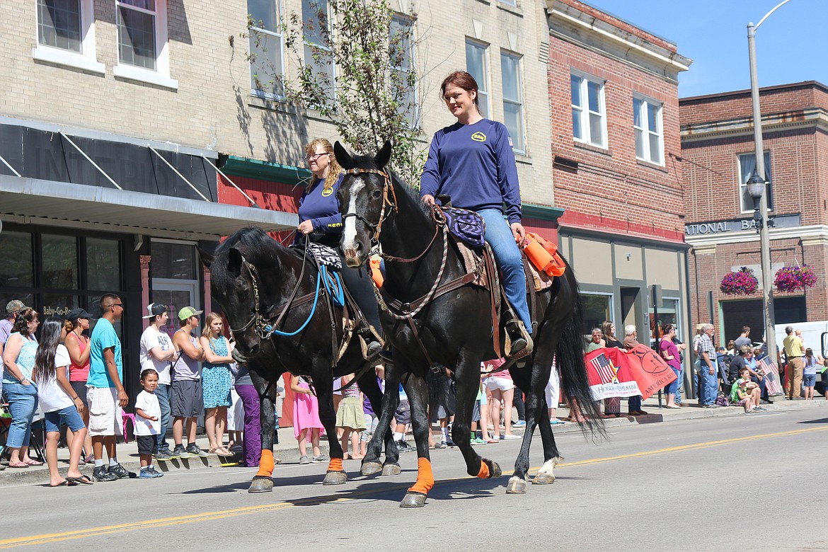 Photo by MANDI BATEMAN
Boundary County Search and Dive Rescue took to horseback during the parade.