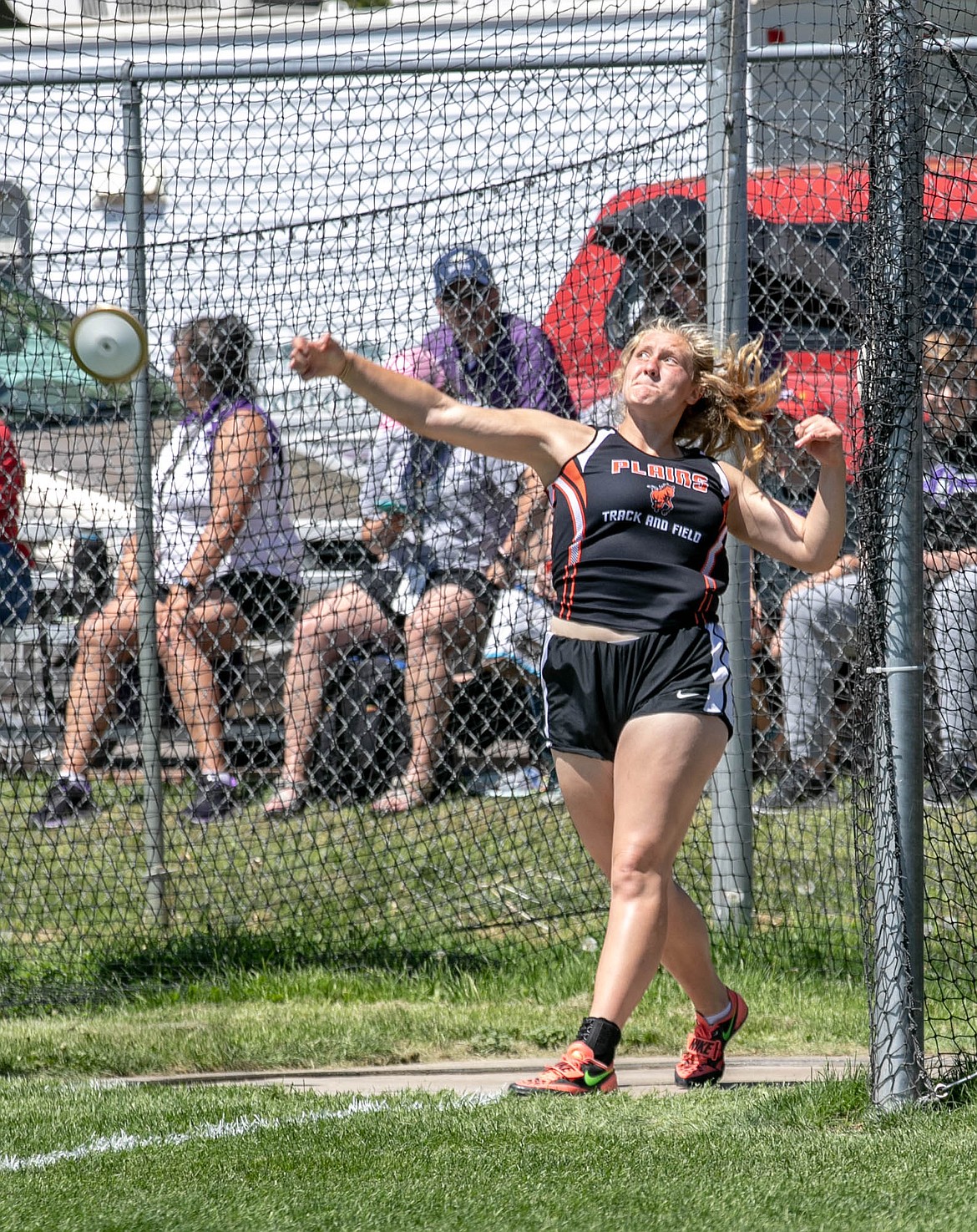 FORMER PLAINS High School thrower Jessica Thompson launches the discus at the MHSA Class C state track tournament in Great Falls. Thompson will now take her talents to Brigham Young University. (photo by Kylie Richter/Special to the Valley Press)