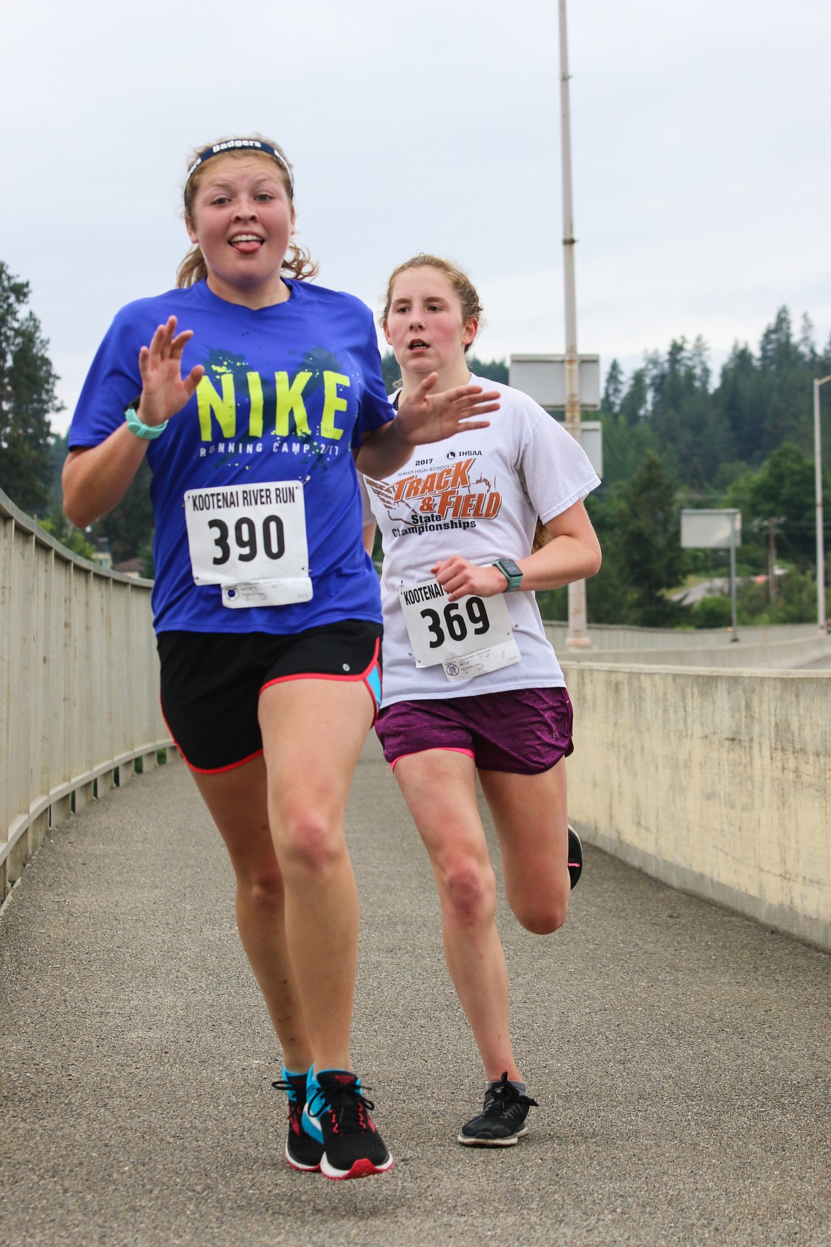 Photos by MANDI BATEMAN
Friends Jordan Young and Abigail Gorton both won their age categories at the Kootenai River Run.