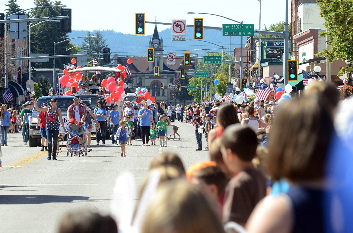 Crowds line Main Street for the parade.