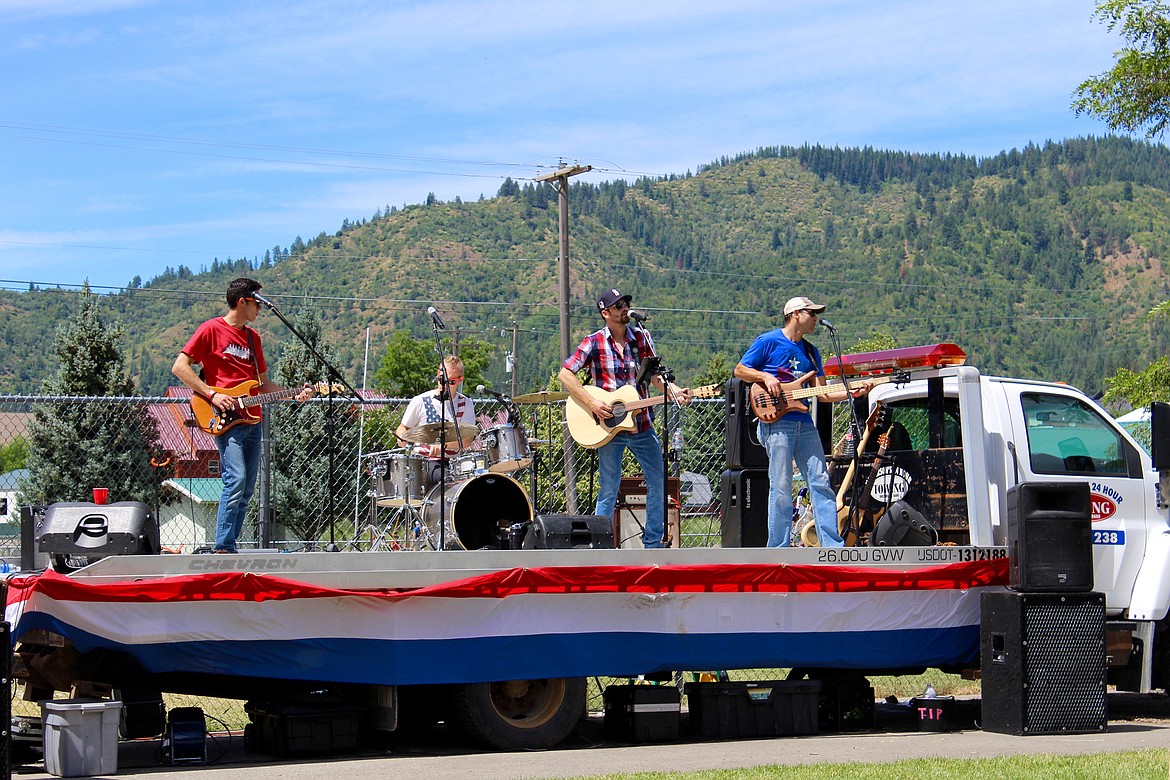 Photo by CHANSE WATSON/ 
Jacque Jolens and the Last Chance Band preform at the Kellogg Independence Day event in the Kellogg City Park.