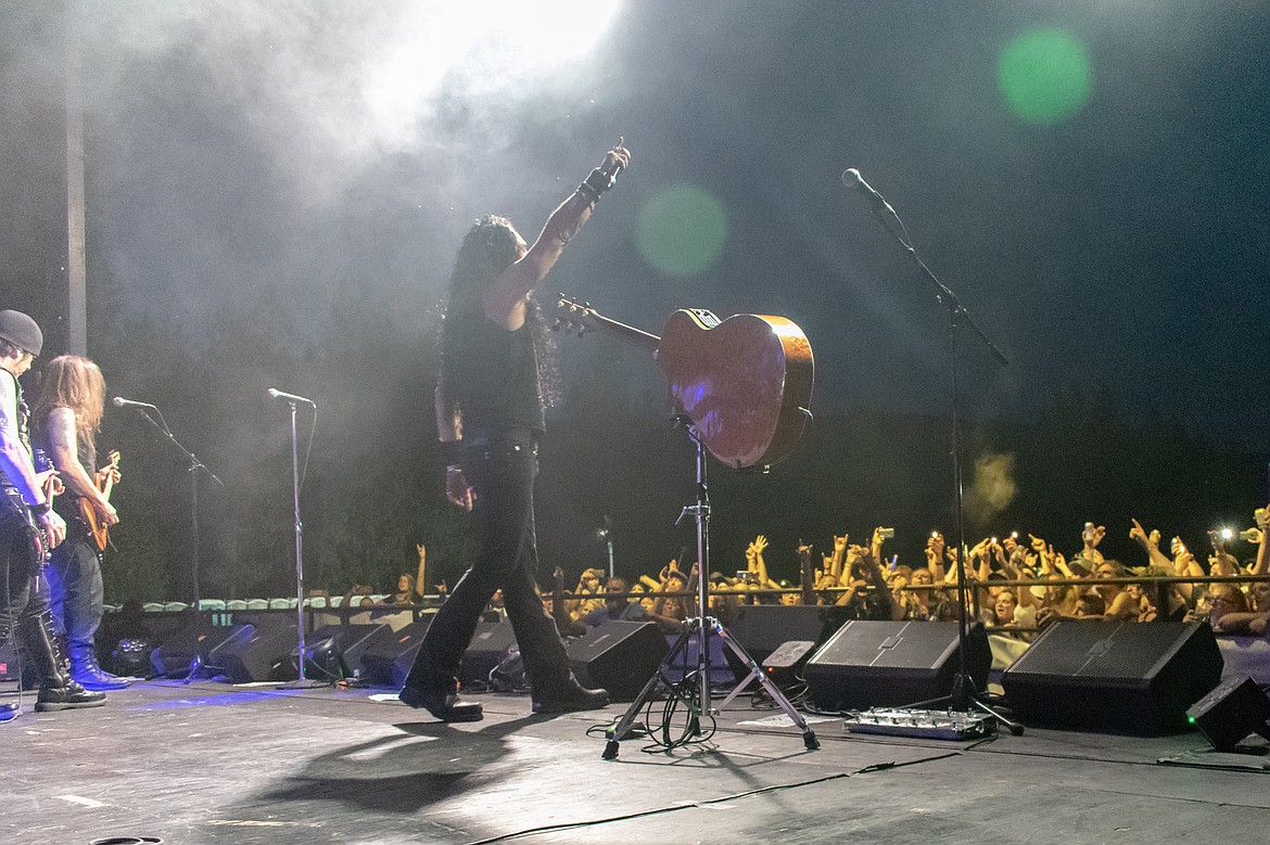 Skid Row frontman Z.P. Theart stirs the crowd between songs.