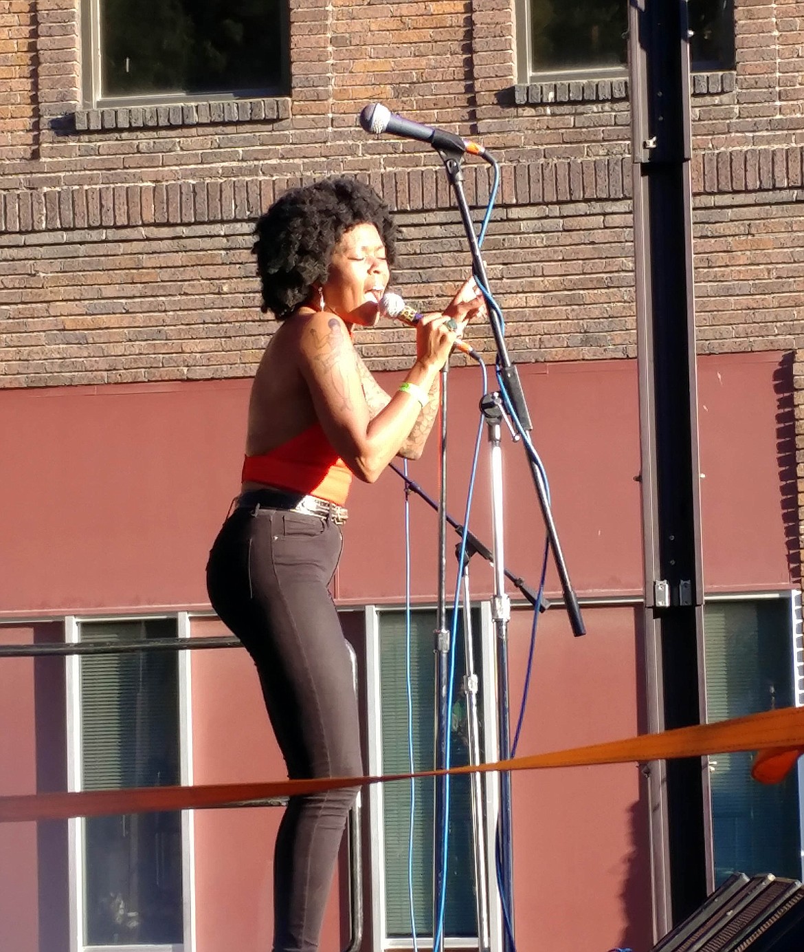 Photo by CALEB McDONALD
Nikki Hill lights up the main stage on Saturday evening.