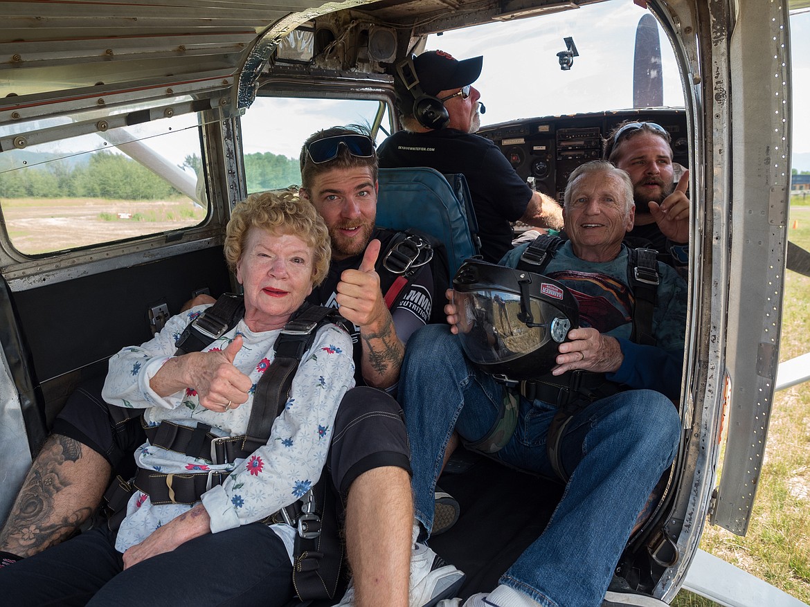 Deanna and Bob Freiberg and their instructors get ready to take off from Whitefish.