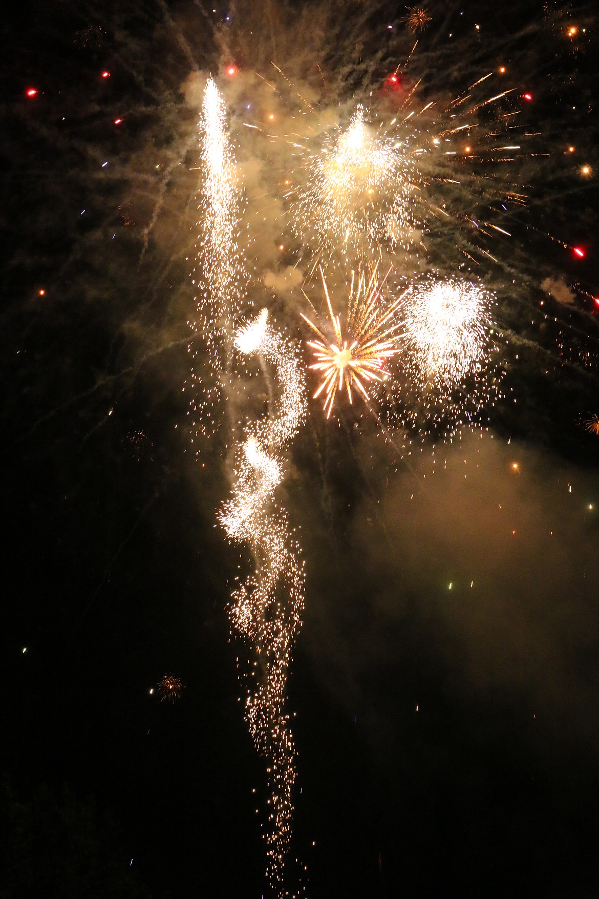 Photo by MANDI BATEMAN
Bonners Ferry Fireworks on the Fourth of July.