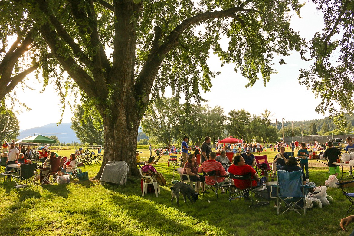 Photo by MANDI BATEMAN
The community gathered at the fairgrounds to picnic and visit.