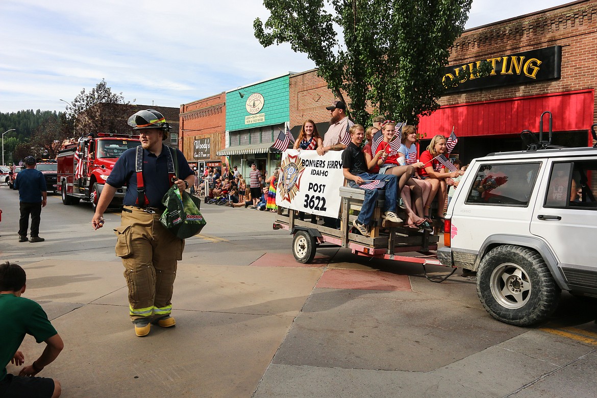 Photo by MANDI BATEMAN
Fourth of July parade fun.