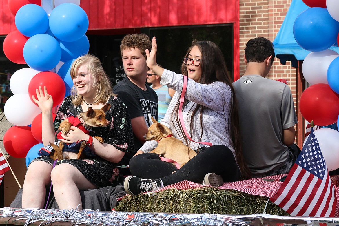 Photo by MANDI BATEMAN
Fourth of July parade fun.