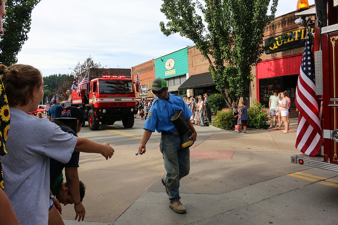 Photo by MANDI BATEMAN
Fourth of July parade fun.