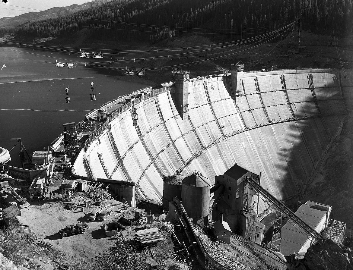 Placing the last concrete in teh Hungry Horse Dam, Oct. 4, 1952.