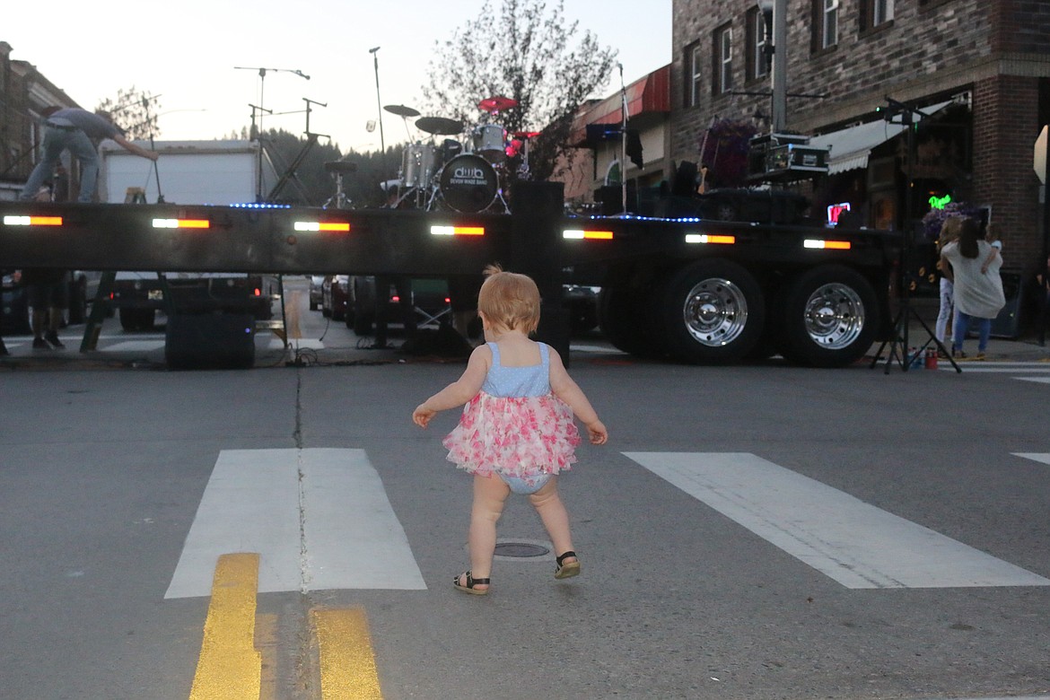 Photo by MANDI BATEMAN
Never too young to hit the dance floor.