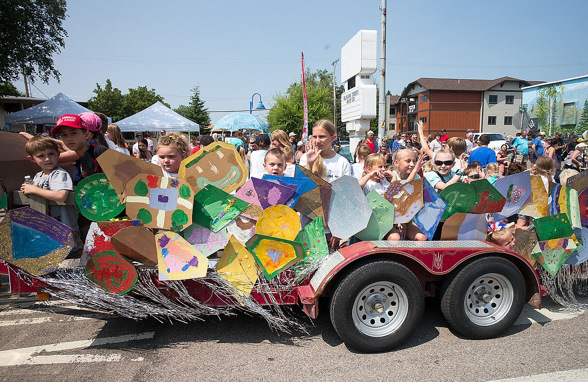 Kids have fun in the parade.