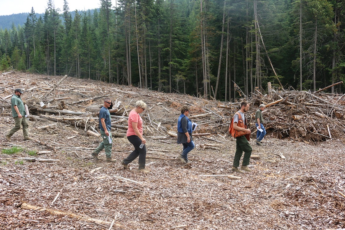 Photo by MANDI BATEMAN
A diverse group of people came together to learn and discuss the Shade Rule, implemented in 2014 and actively being studied at Twenty Mile Creek.