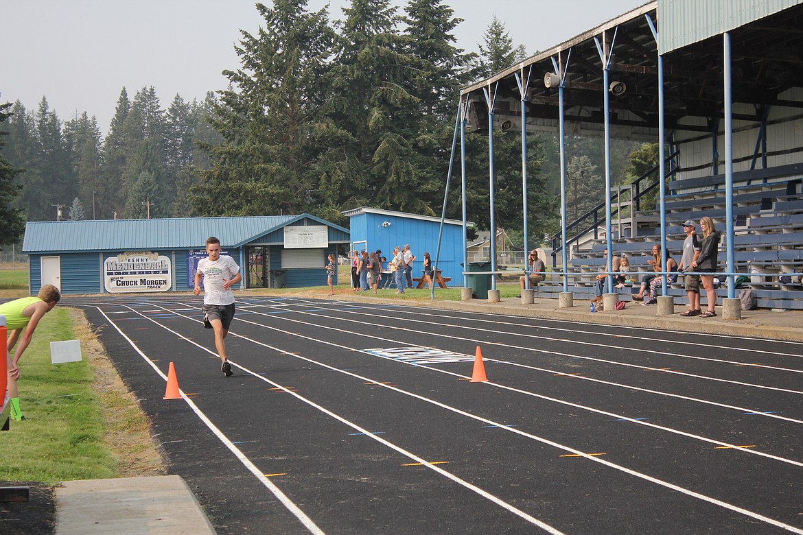 Photo by TANNA YEOUMANS
Hunter Smith crossed the line in good time.