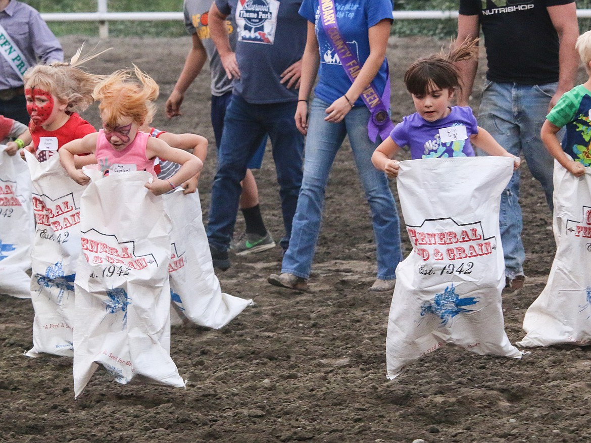 Photo by MANDI BATEMAN
Dedicated competitors hopped their way to the finish line during Family Fun Night.