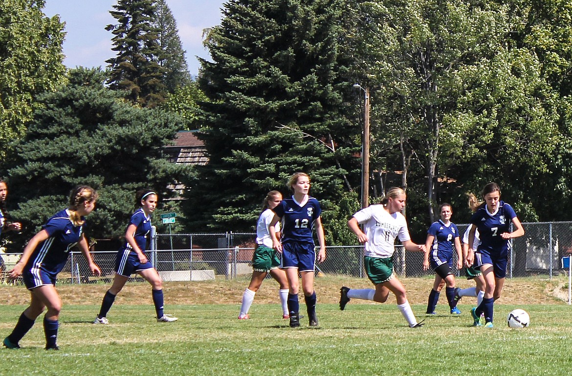 Photo by TANNA YEOUMANS
Though the girls played hard, they lost 6-0.