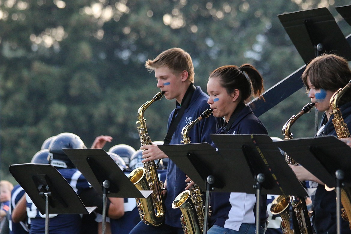 Photo by MANDI BATEMAN
The band kept the audience hopping throughout the game.