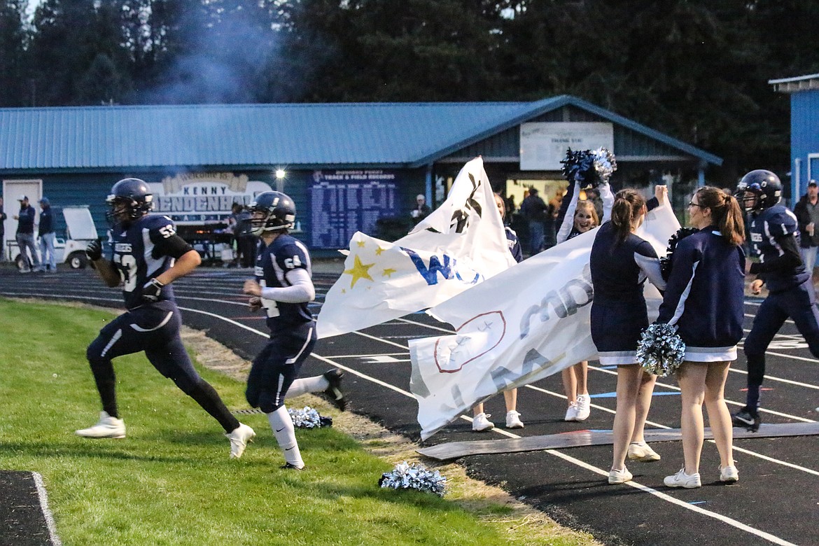 Photo by MANDI BATEMAN
Badgers came together to support one another on and off the field.