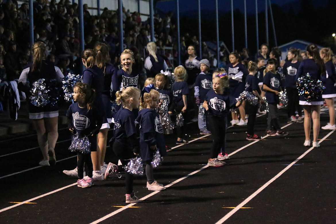 Photo by MANDI BATEMAN
The large group of cheerleaders brought the spirit during the whole first half of the game.